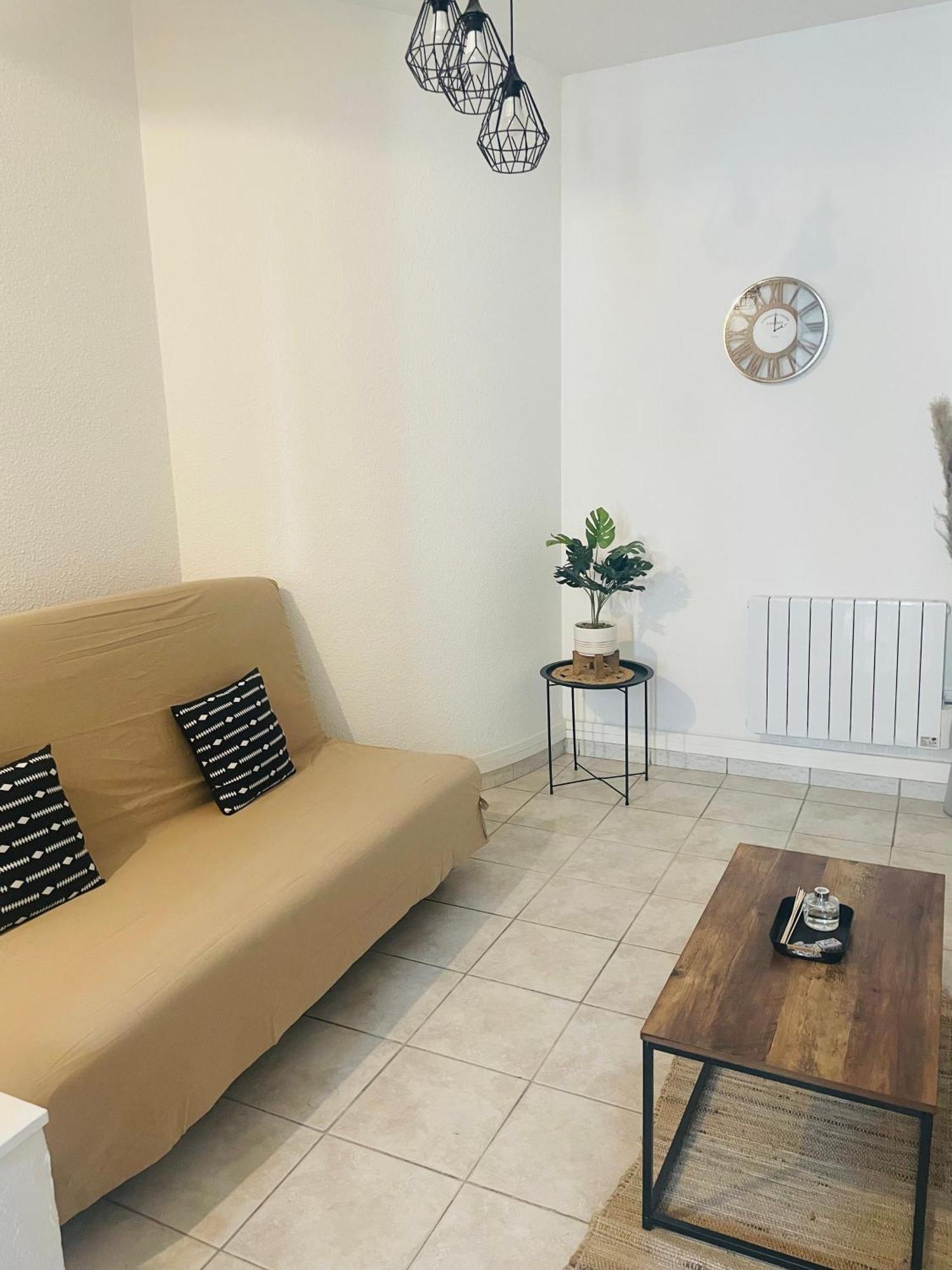 Appartement Authentique Coeur De Ville Сет Экстерьер фото
